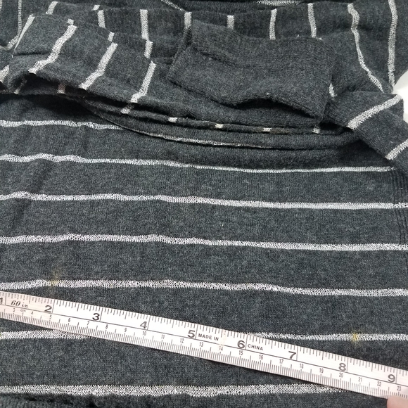 Express Gray Turtleneck Sweater - Picture 9 of 9